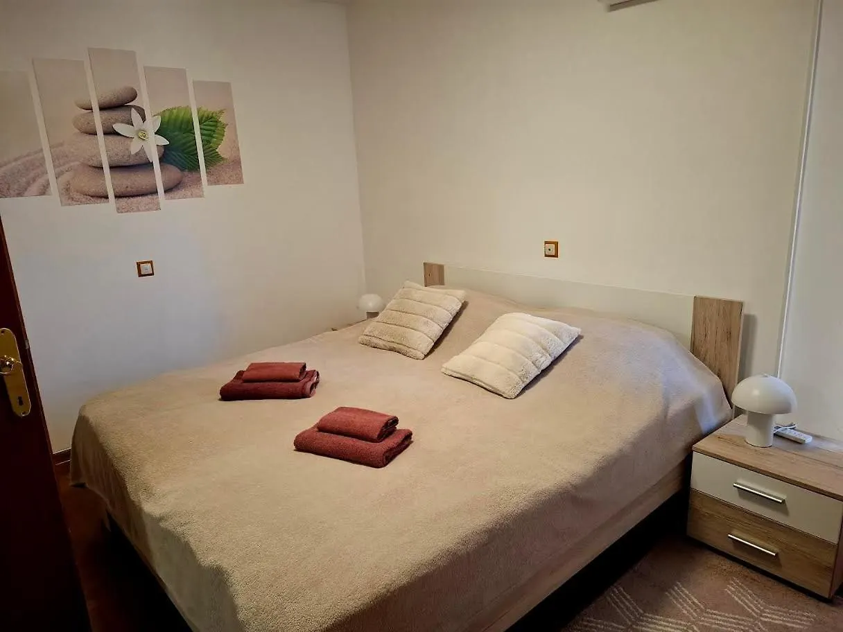 Apartmani Delas 2 Pjescana Uvala Horvátország
