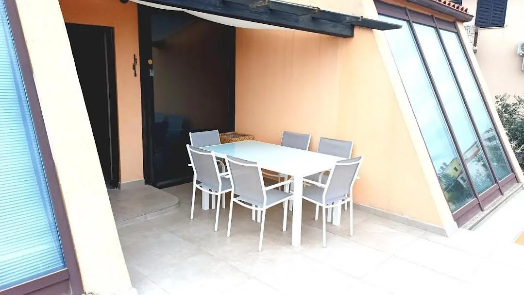 Apartmani Delas 2 Pjescana Uvala 0*,  Croatia